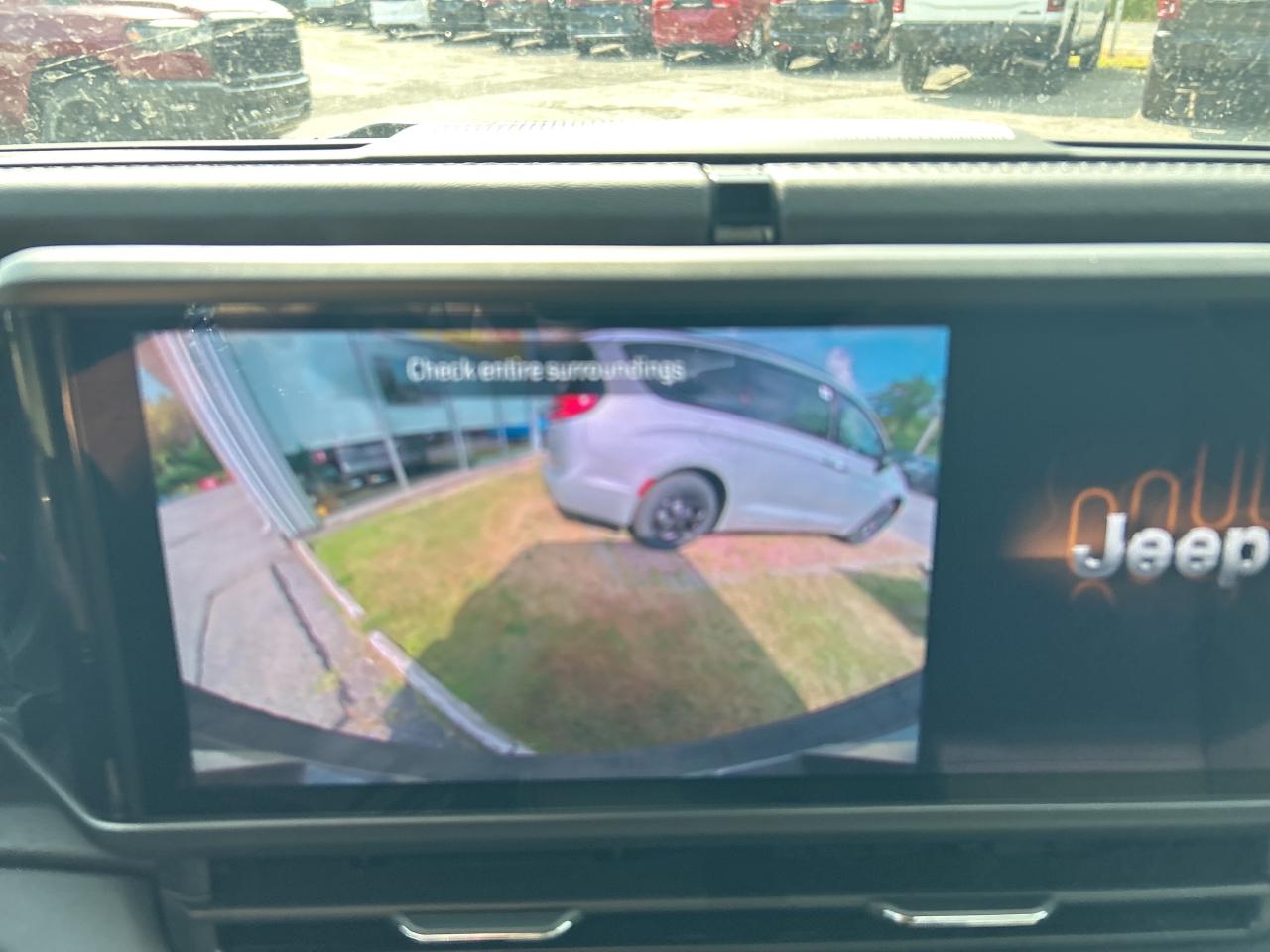 2025 Jeep Wrangler 4-Door Sahara Photo