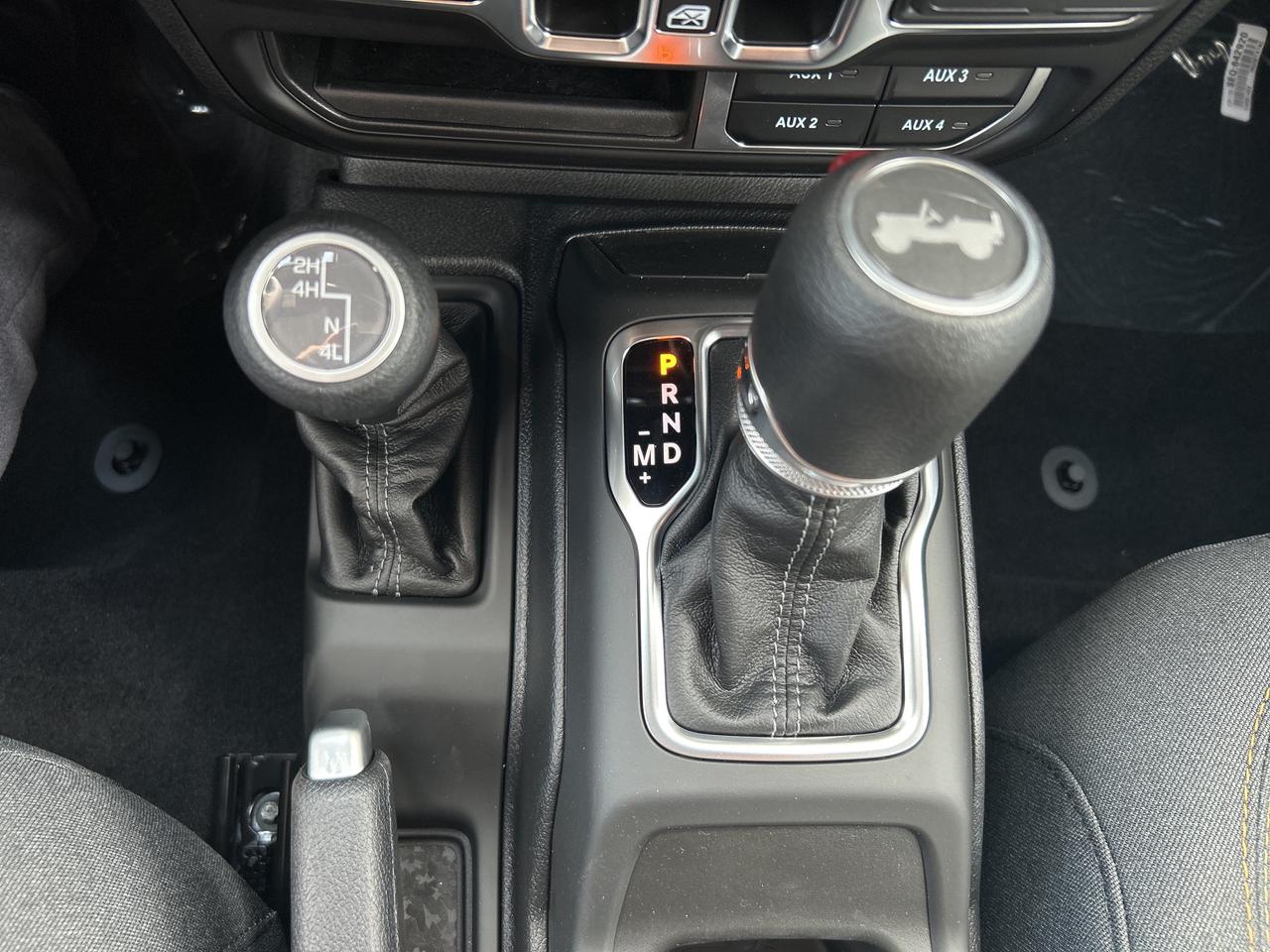 2025 Jeep Wrangler 4-Door Sahara Photo