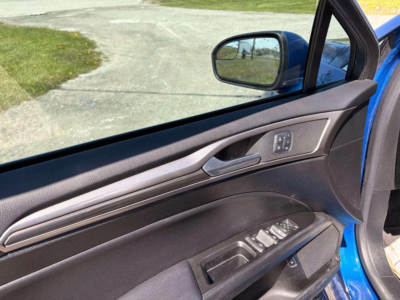 2018 Ford Fusion Energi SE FWD, Plug-in Hybrid Photo