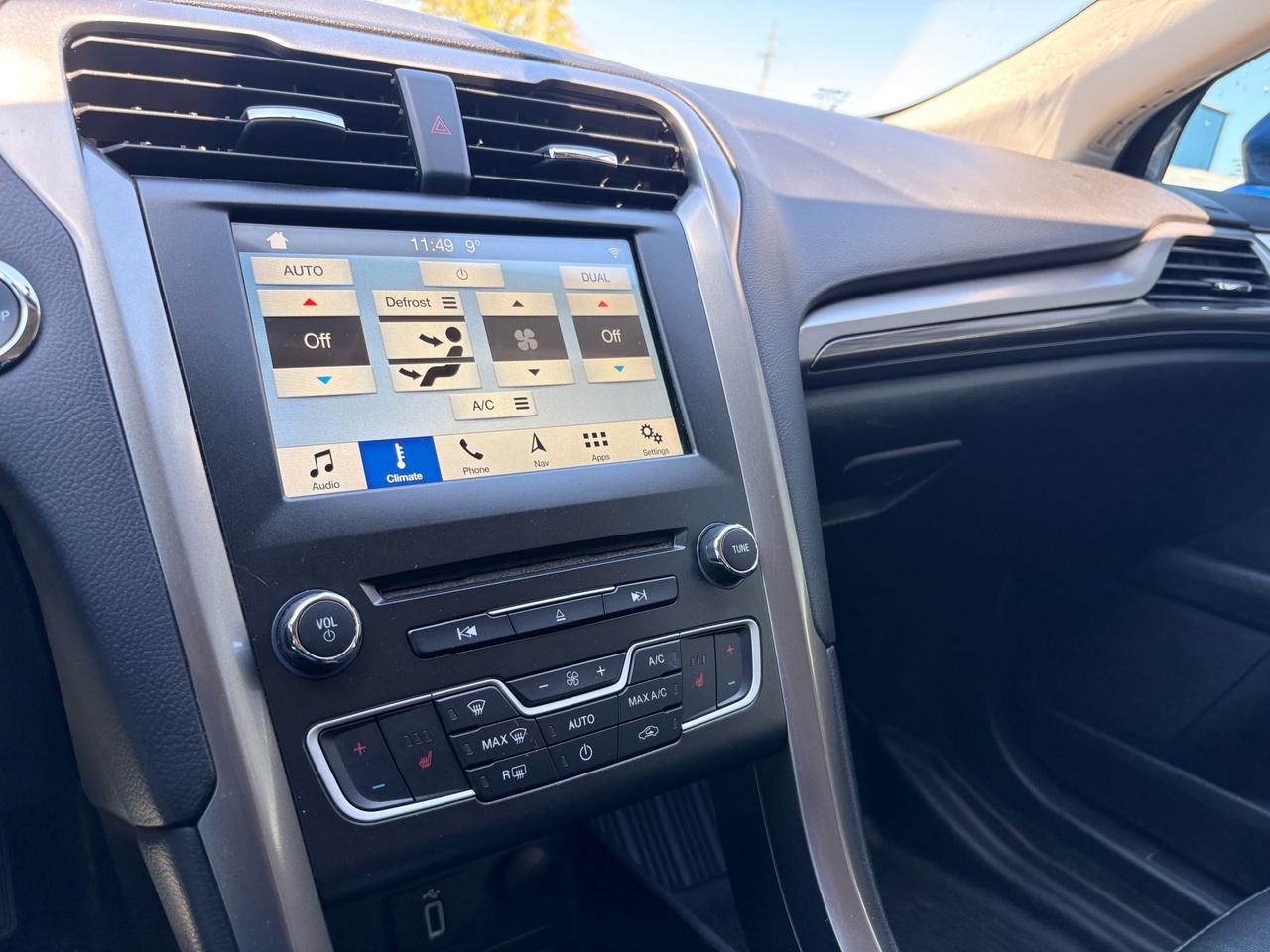 2018 Ford Fusion Energi SE FWD, Plug-in Hybrid Photo