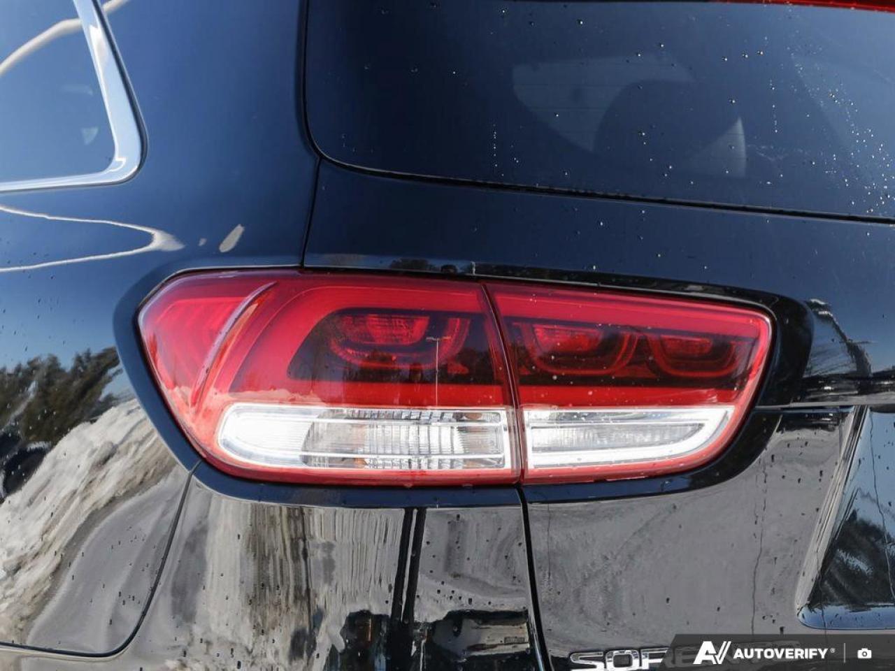 2016 Kia Sorento 2.0L Turbo SX Photo