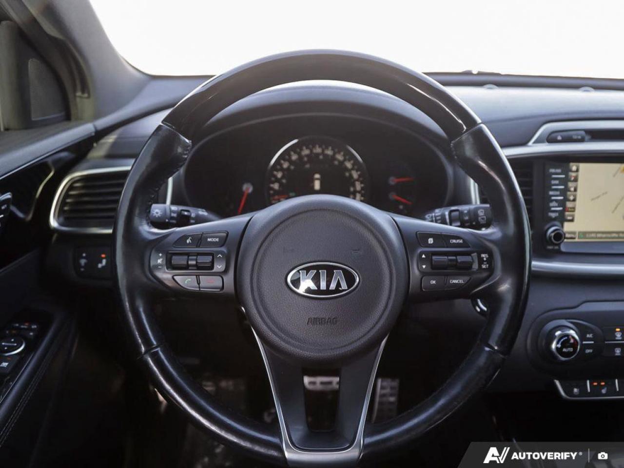 2016 Kia Sorento 2.0L Turbo SX Photo