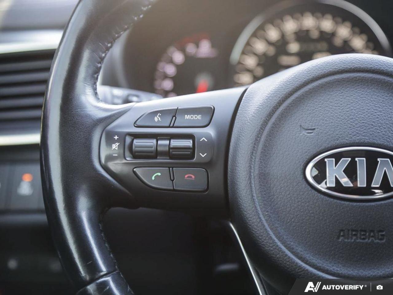 2016 Kia Sorento 2.0L Turbo SX Photo