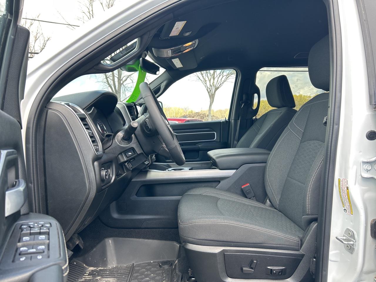 2025 RAM 2500 Big Horn Photo