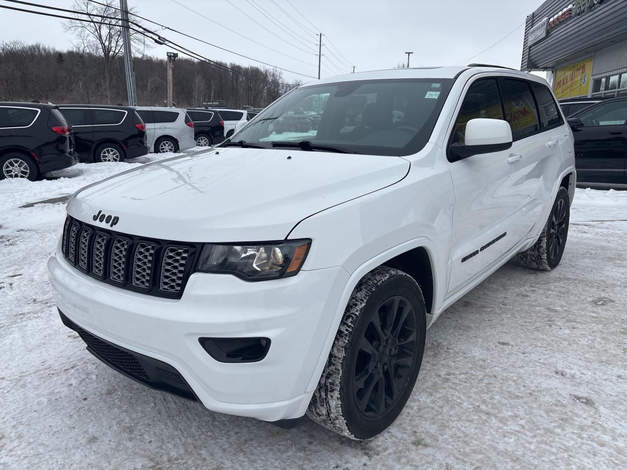 2022 Jeep Grand Cherokee WK Altitude Photo2