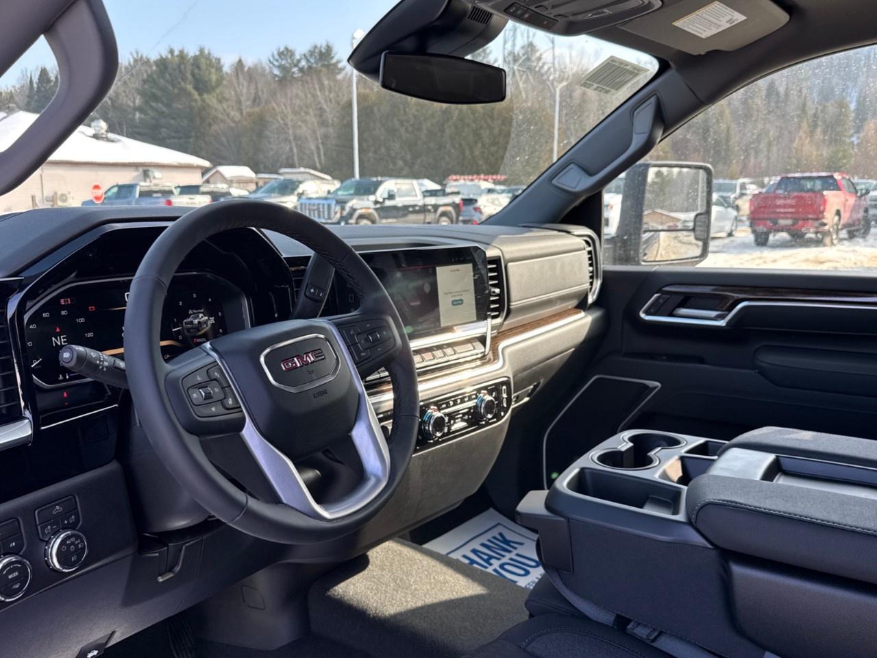 2026 GMC SIERRA 2500HD Crew Cab Standard Box 4-Wheel Drive SLE Photo