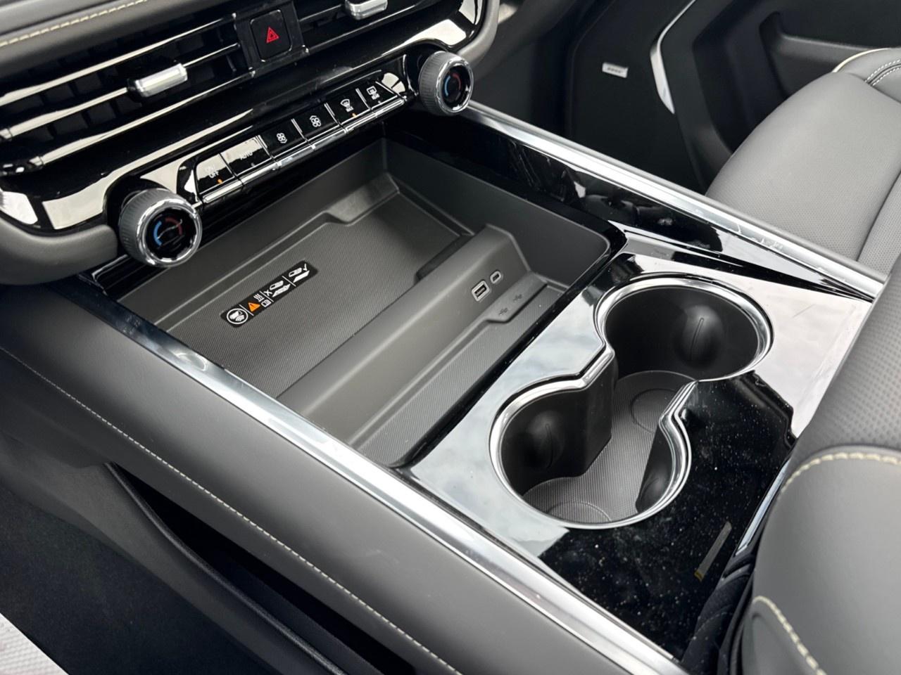 2026 Chevrolet Tahoe 4WD 4dr Premier Photo