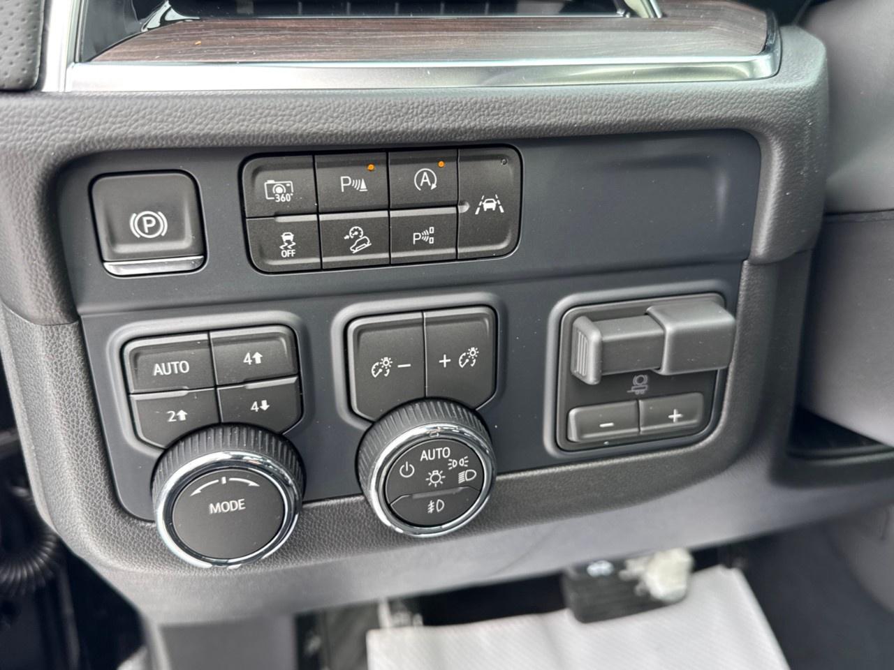 2026 Chevrolet Tahoe 4WD 4dr Premier Photo