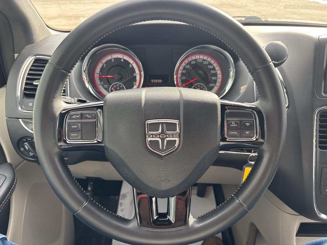 2017 Dodge Grand Caravan SXT Premium Plus Photo