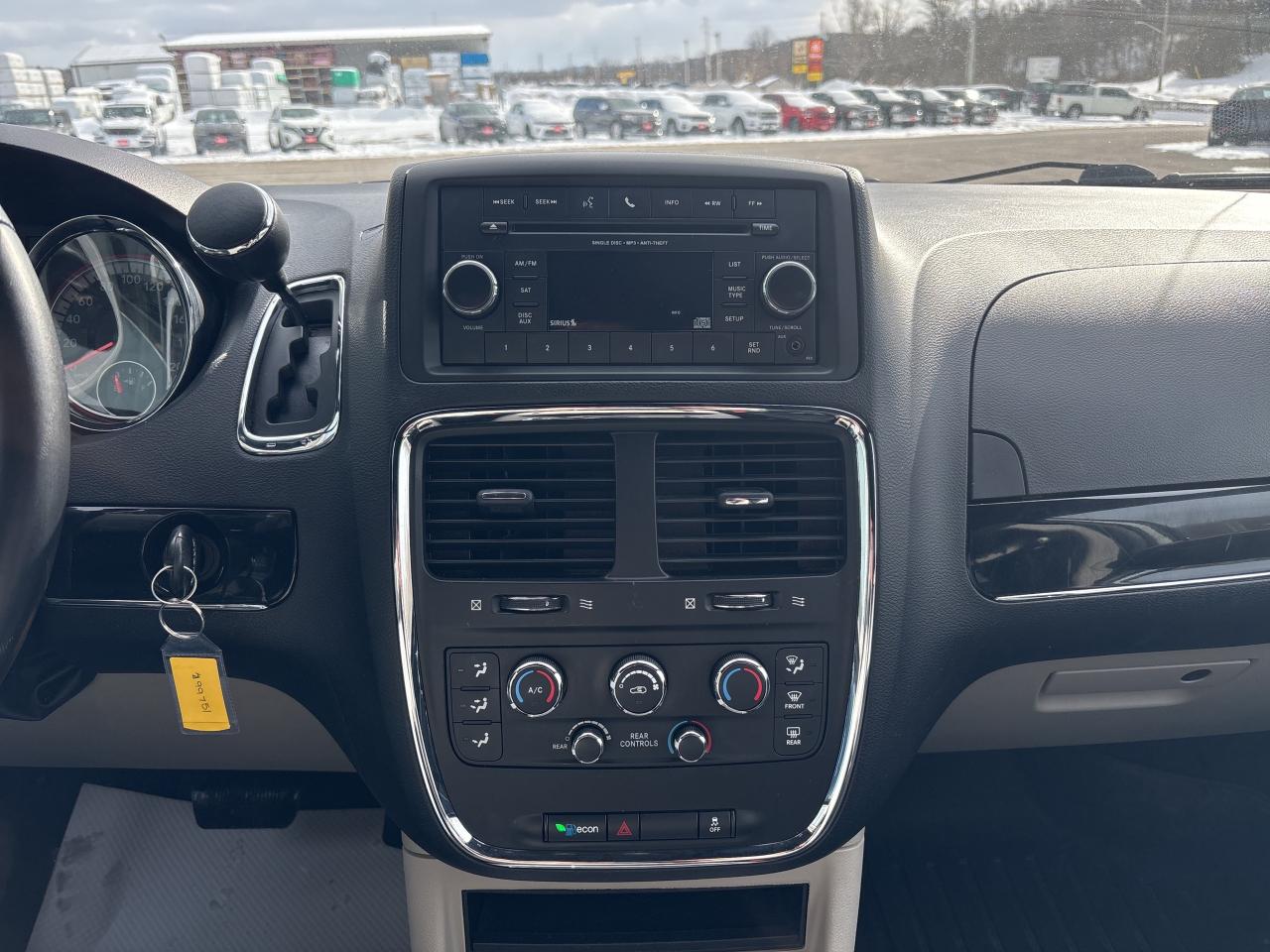 2017 Dodge Grand Caravan SXT Premium Plus Photo