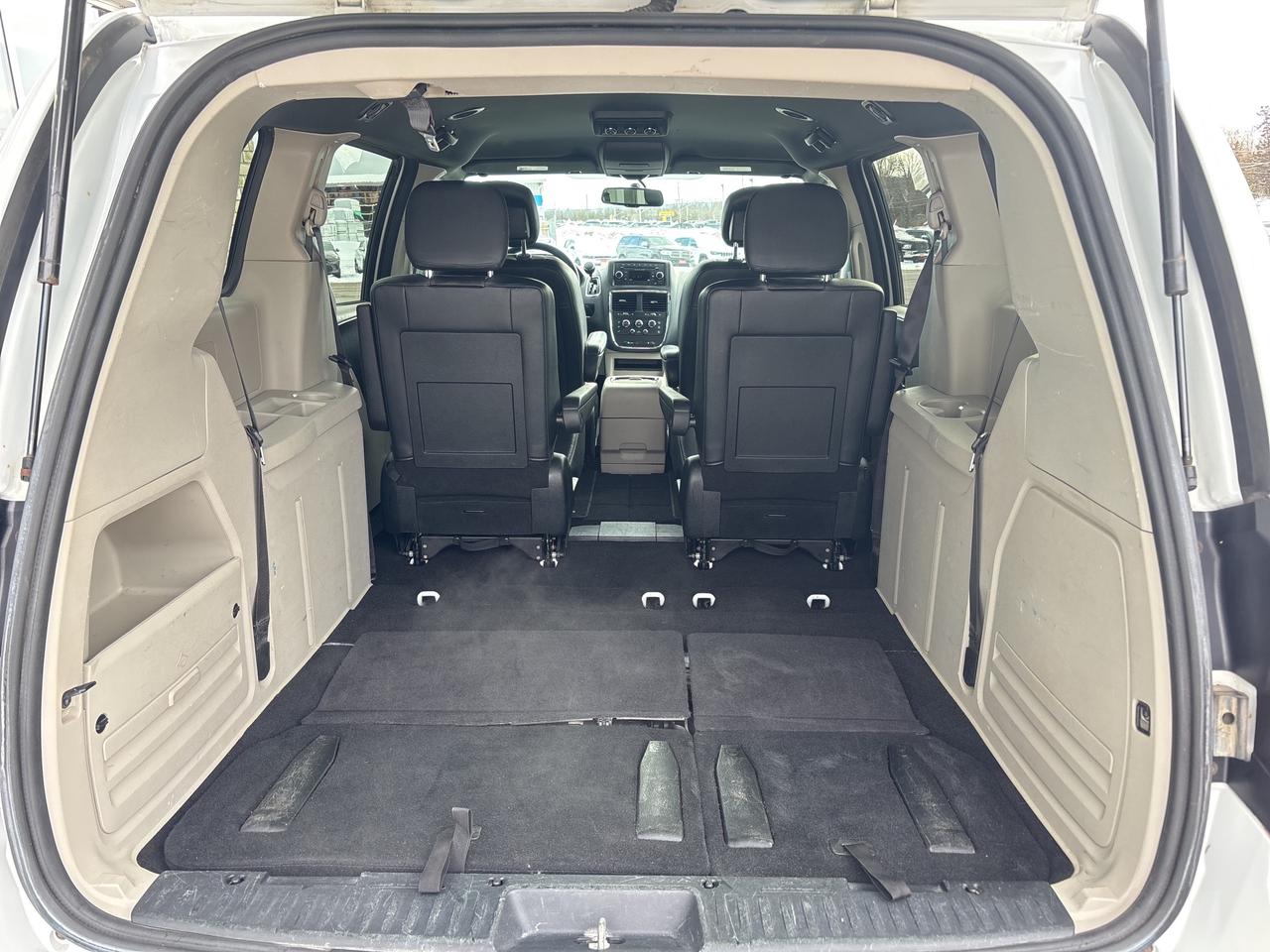 2017 Dodge Grand Caravan SXT Premium Plus Photo