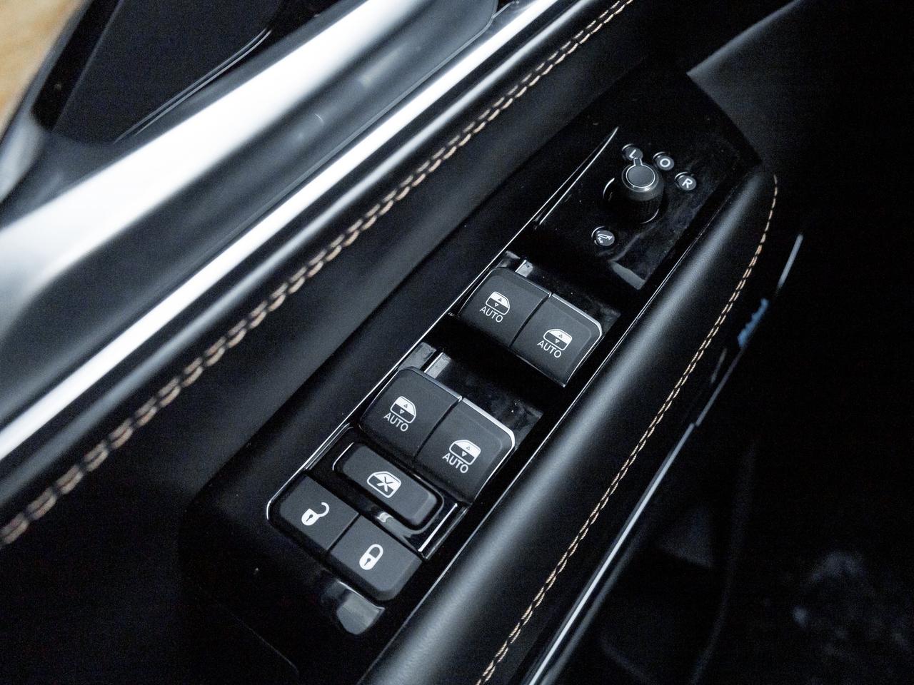 2024 Jeep Grand Wagoneer L Series III Photo