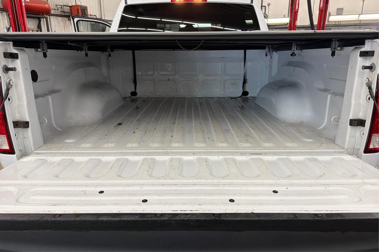 2021 RAM 1500 Classic EXPRESS Photo