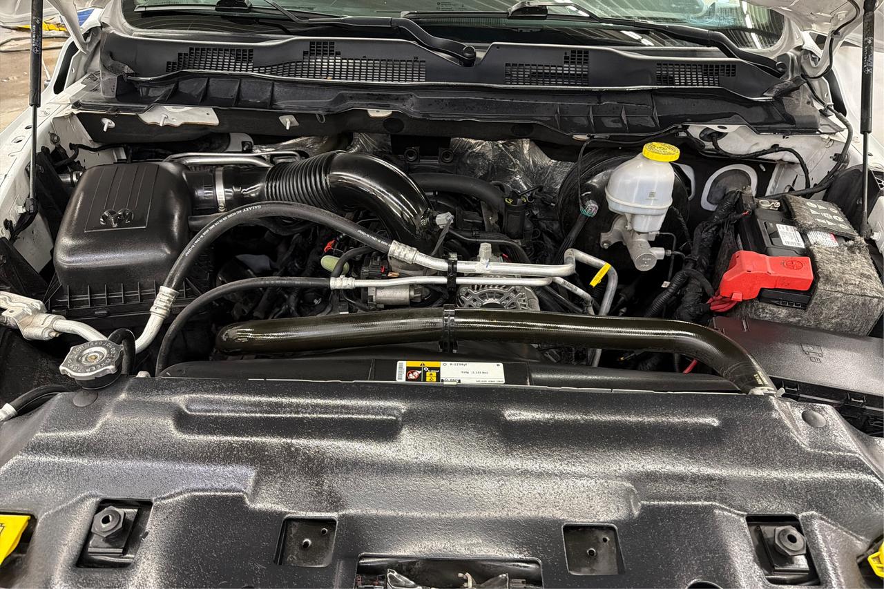 2021 RAM 1500 Classic EXPRESS Photo