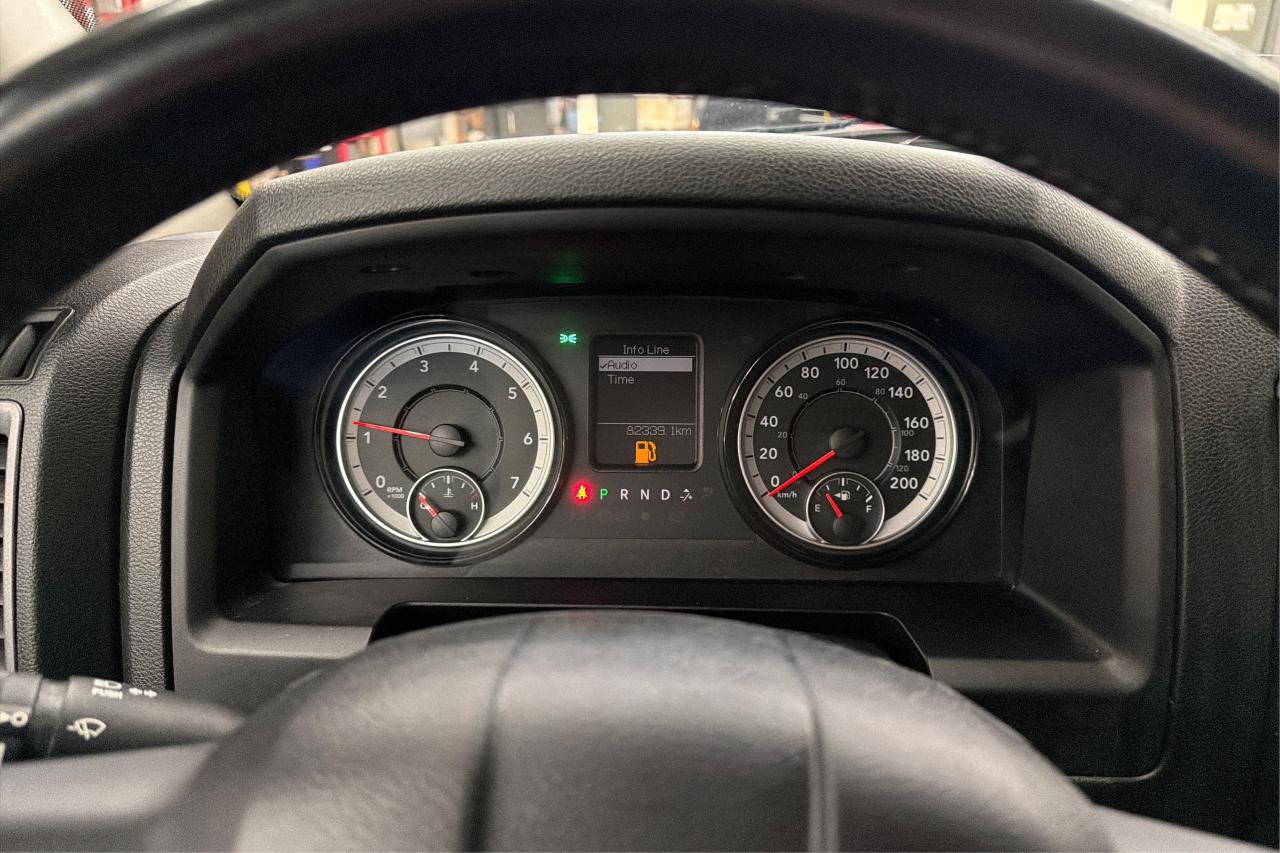 2021 RAM 1500 Classic EXPRESS Photo