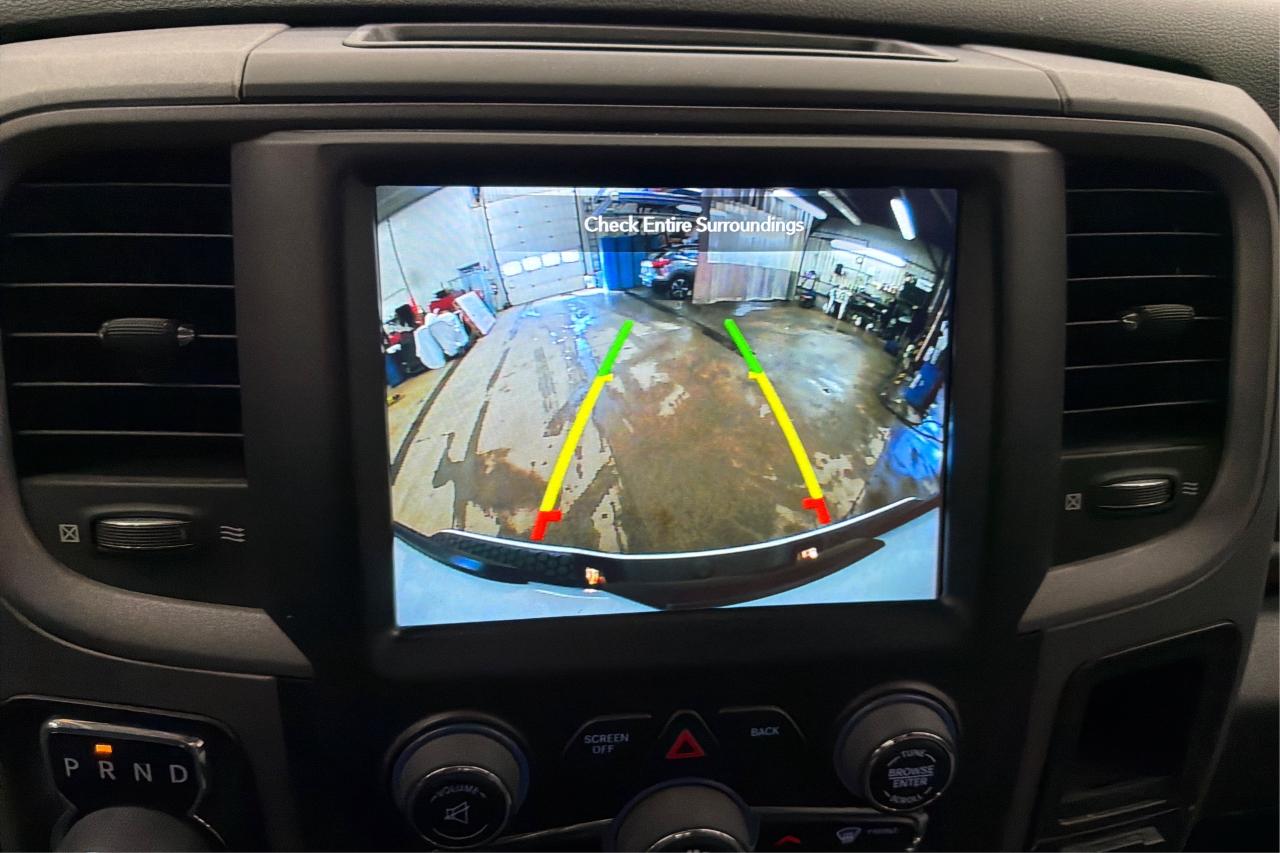 2021 RAM 1500 Classic EXPRESS Photo