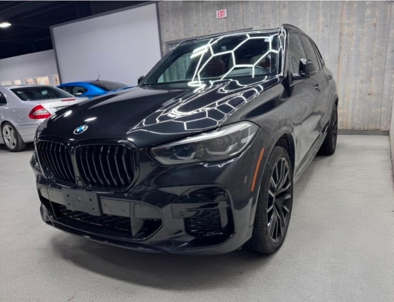 2022 BMW X5 XDRIVE 40i  M PACK PREMIUM EXCELLENCE 22 WHEELS Photo