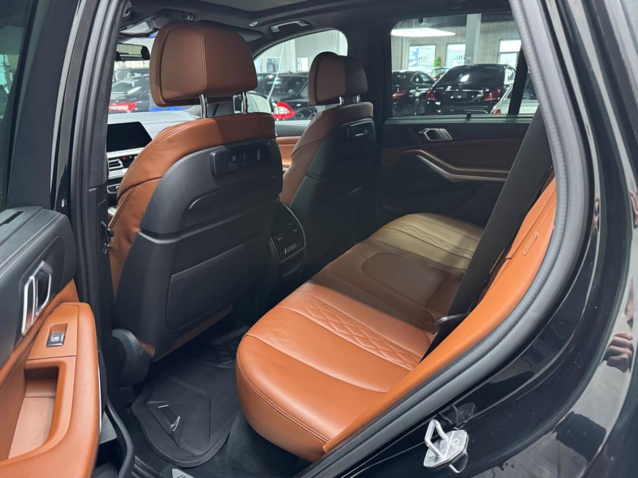 2022 BMW X5 XDRIVE 40i  M PACK PREMIUM EXCELLENCE 22 WHEELS Photo