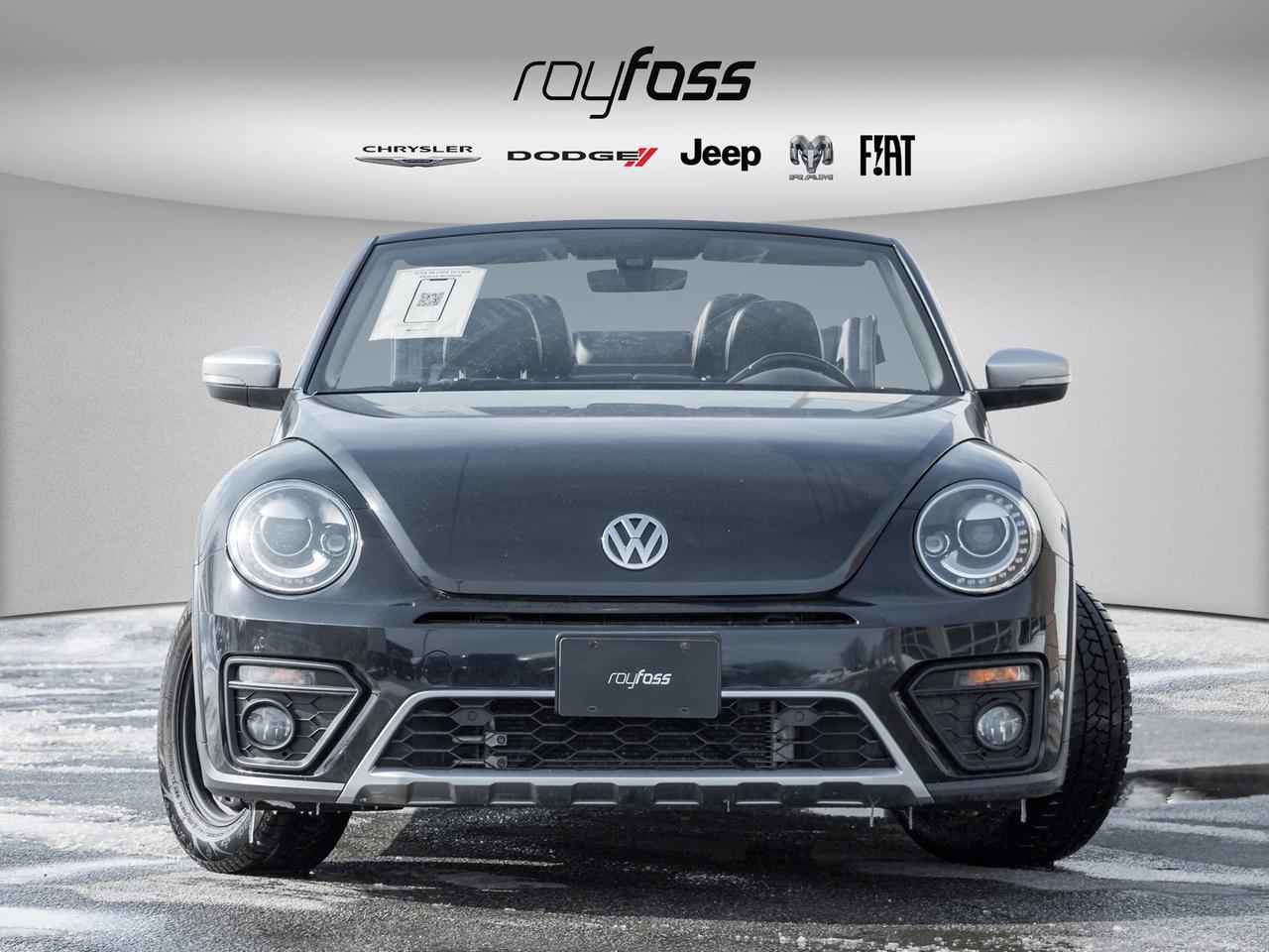 2017 Volkswagen Beetle Convertible Dune Photo