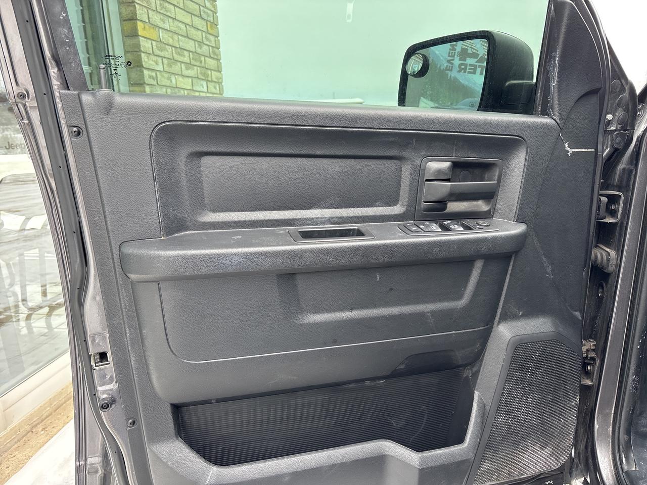 2017 RAM 1500 ST Photo