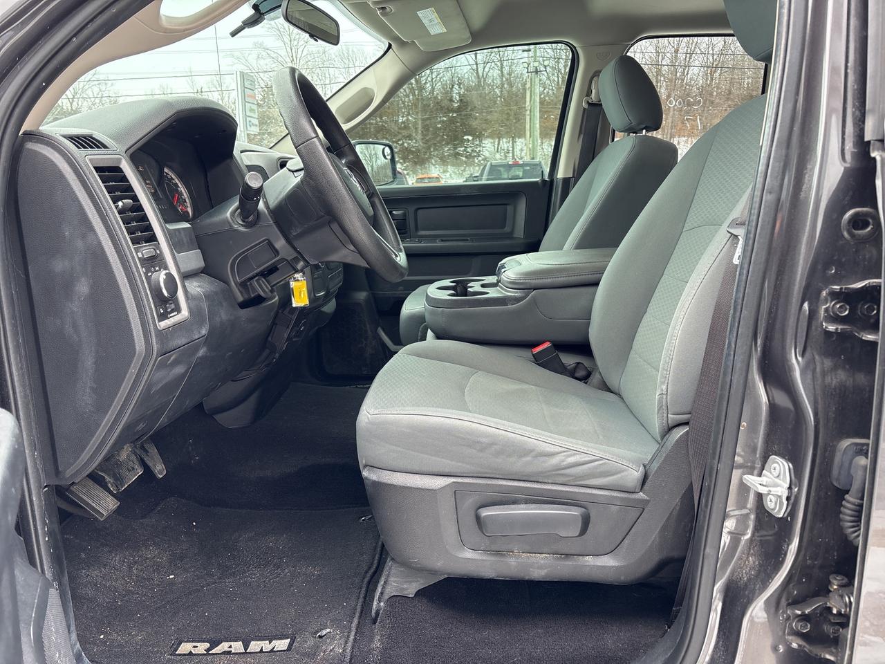 2017 RAM 1500 ST Photo