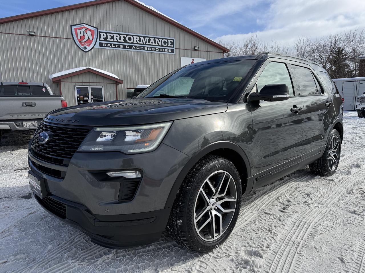 2018 Ford Explorer Sport 4WD Photo0
