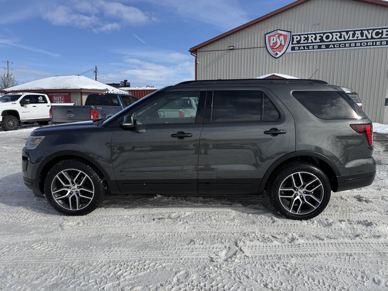 2018 Ford Explorer Sport 4WD Photo