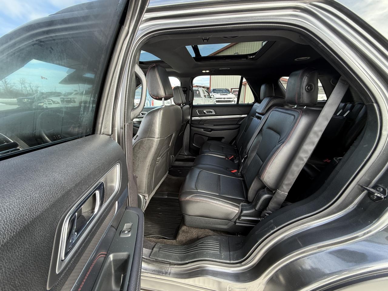 2018 Ford Explorer Sport 4WD Photo