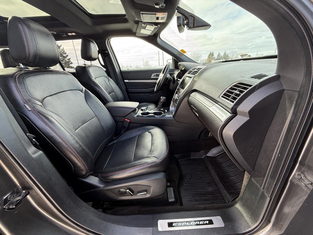 2018 Ford Explorer Sport 4WD Photo