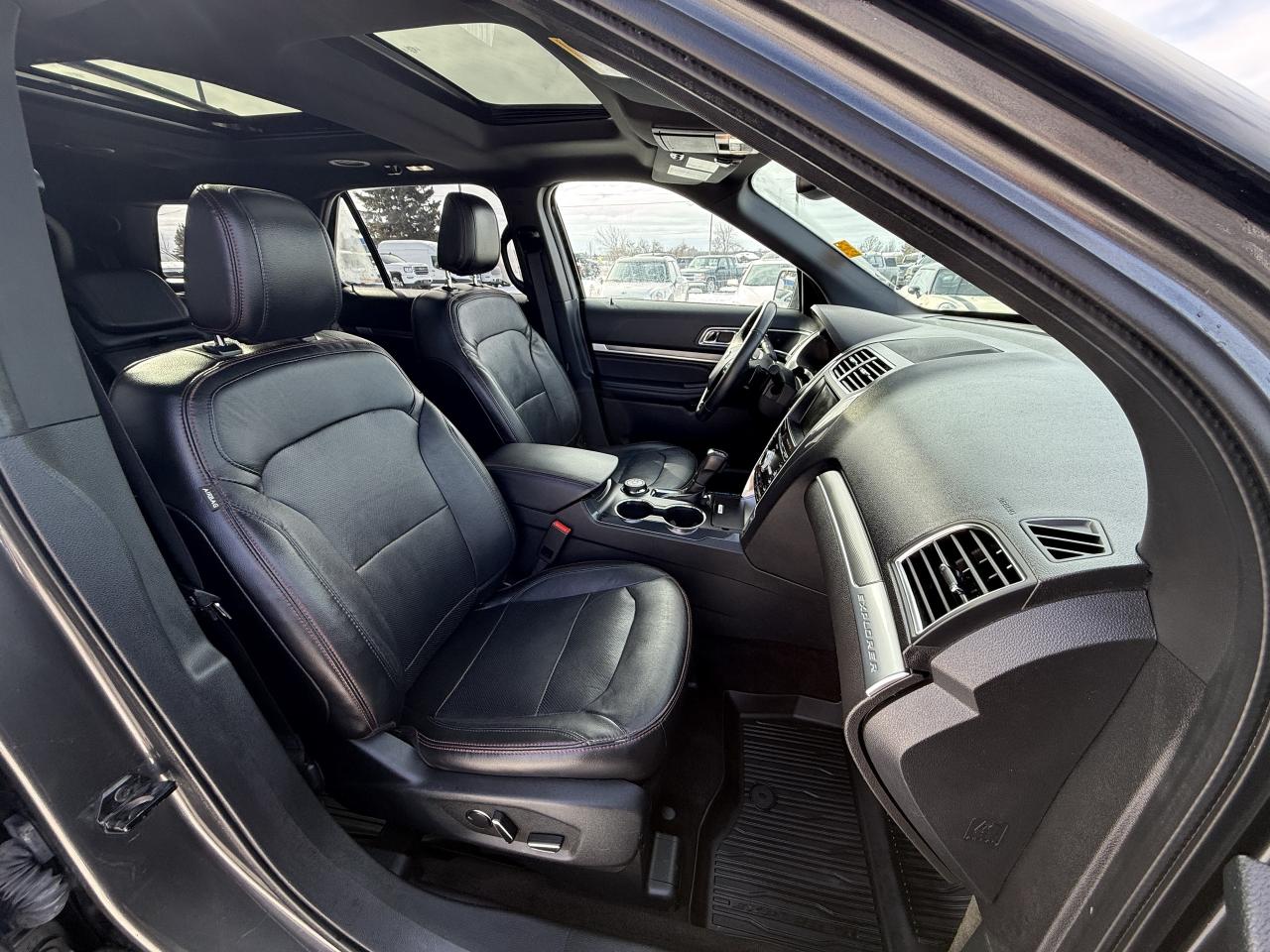 2018 Ford Explorer Sport 4WD Photo