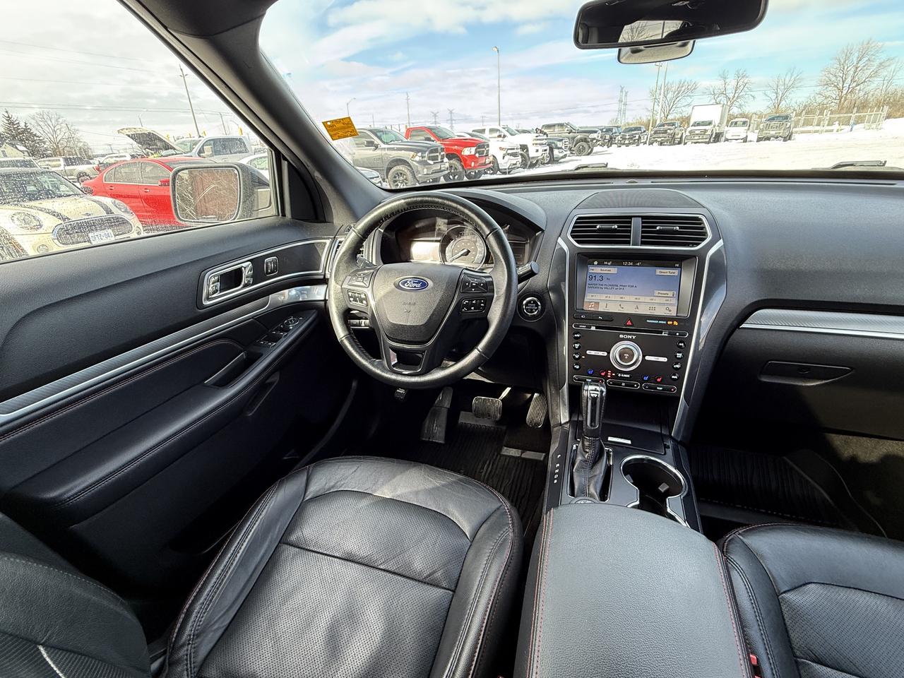 2018 Ford Explorer Sport 4WD Photo