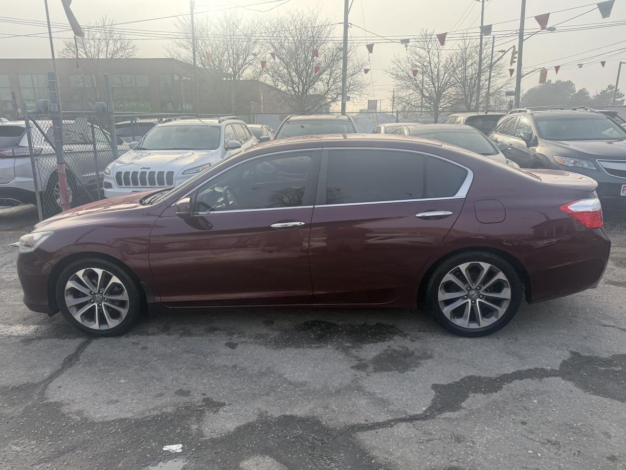 2013 Honda Accord Sedan *** 3 YEAR WARRANTY INCLUDED *** Photo