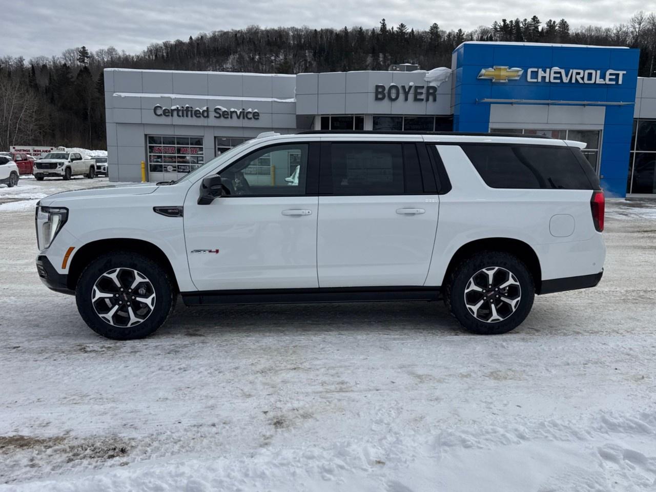 2026 GMC Yukon XL 4WD 4dr AT4 Photo