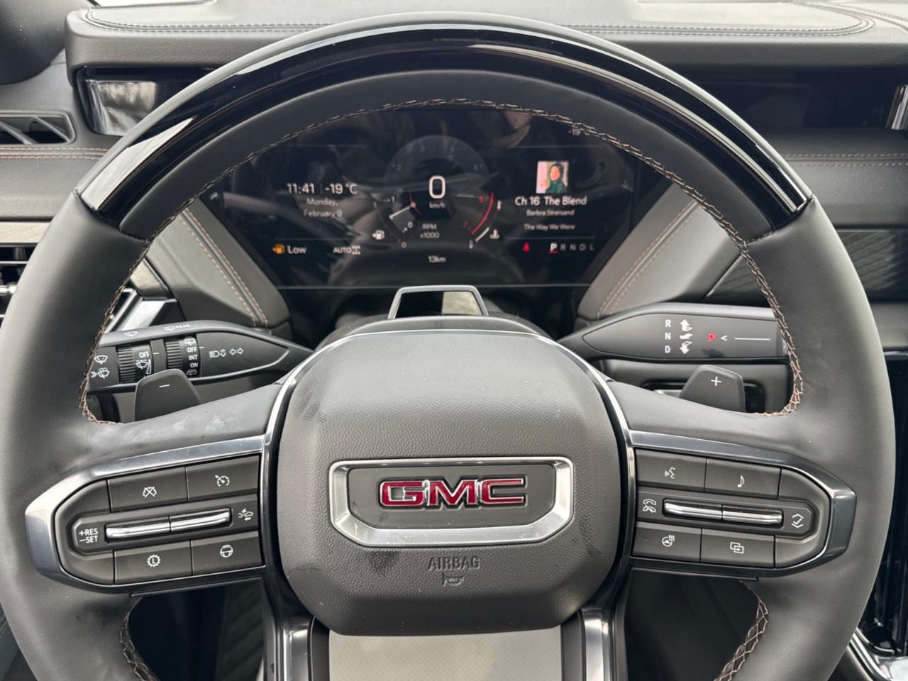 2026 GMC Yukon XL 4WD 4dr AT4 Photo