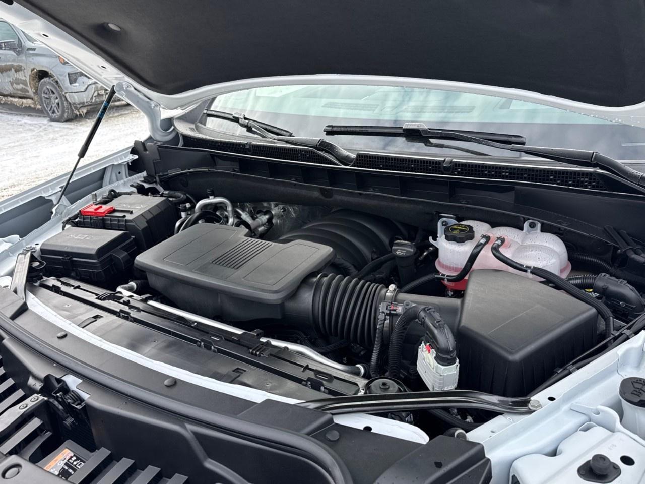 2026 GMC Yukon XL 4WD 4dr AT4 Photo