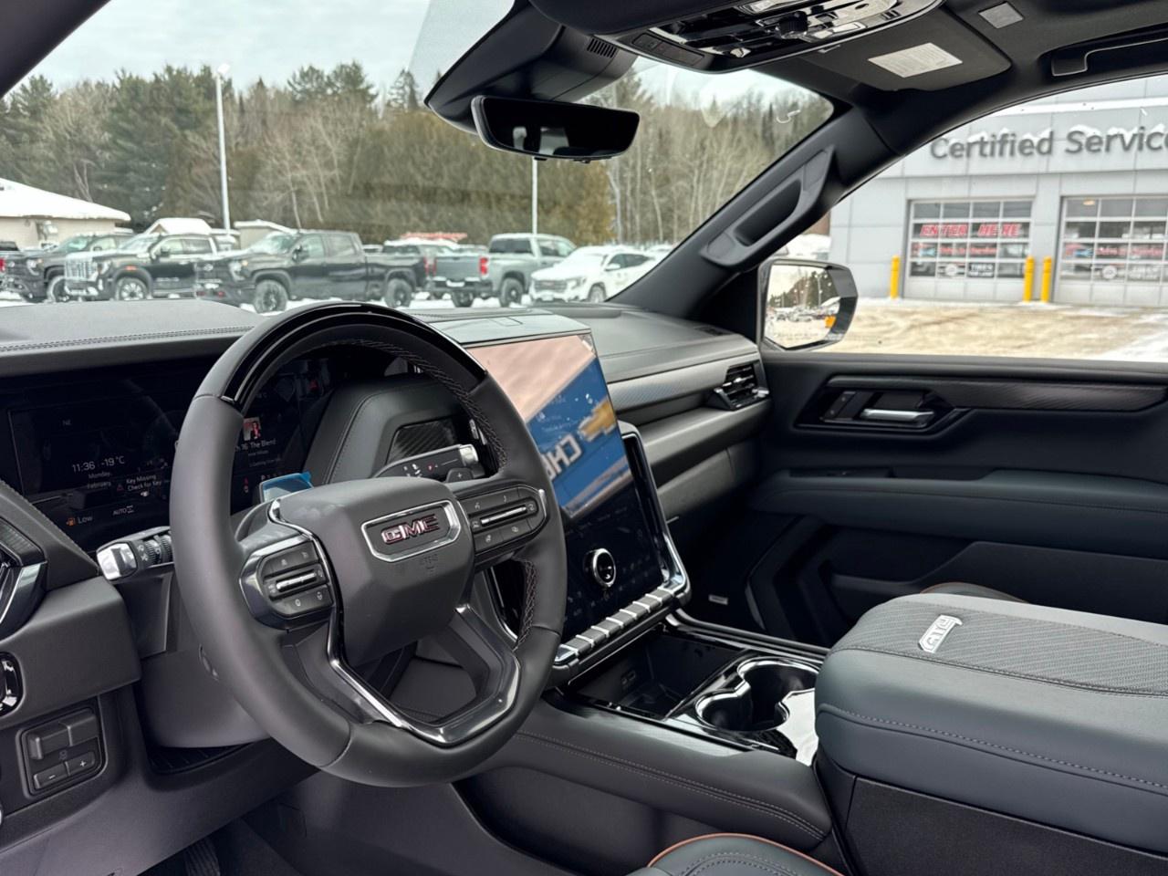 2026 GMC Yukon XL 4WD 4dr AT4 Photo