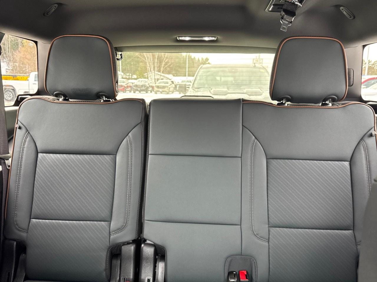 2026 GMC Yukon XL 4WD 4dr AT4 Photo