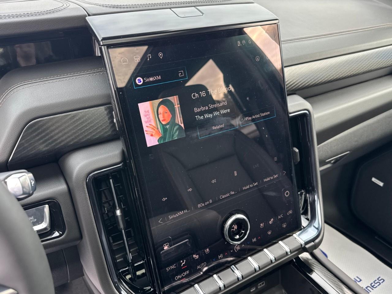 2026 GMC Yukon XL 4WD 4dr AT4 Photo