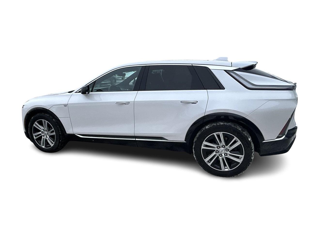 2024 Cadillac LYRIQ 4dr Tech w/1SA Only 25,000kms! Glass Roof Heated S Photo