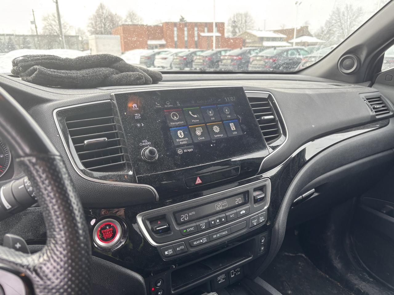 2019 Honda Passport Touring AWD   LEATHER } SUNROOF   APPLE CARPLAY Photo