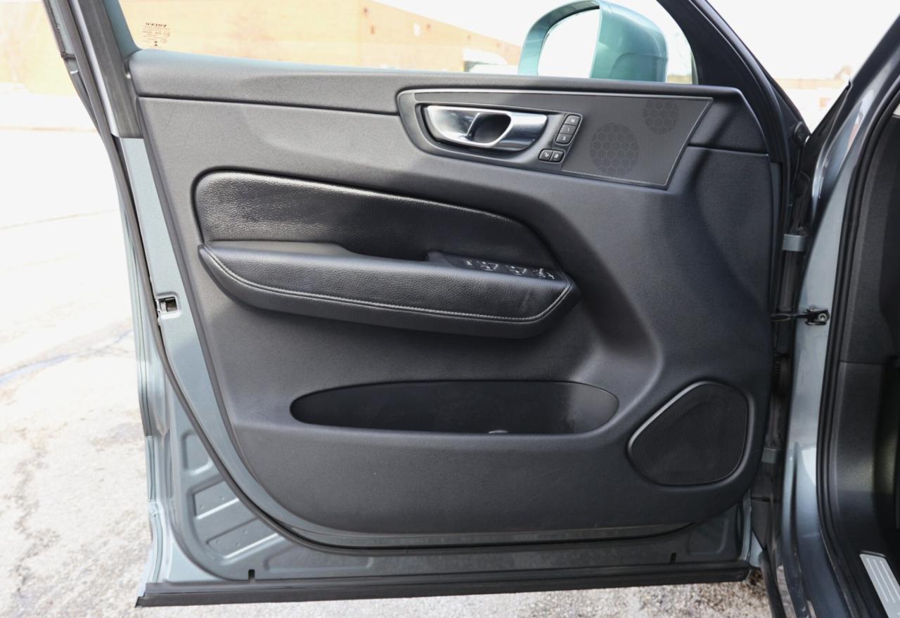 2019 Volvo XC60 T6-360CAM/AWD/360CAM/ADAPT CRUISE/PANOROOF/BLIS/P Photo