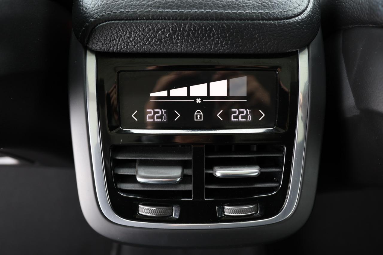 2019 Volvo XC60 T6-360CAM/AWD/360CAM/ADAPT CRUISE/PANOROOF/BLIS/P Photo