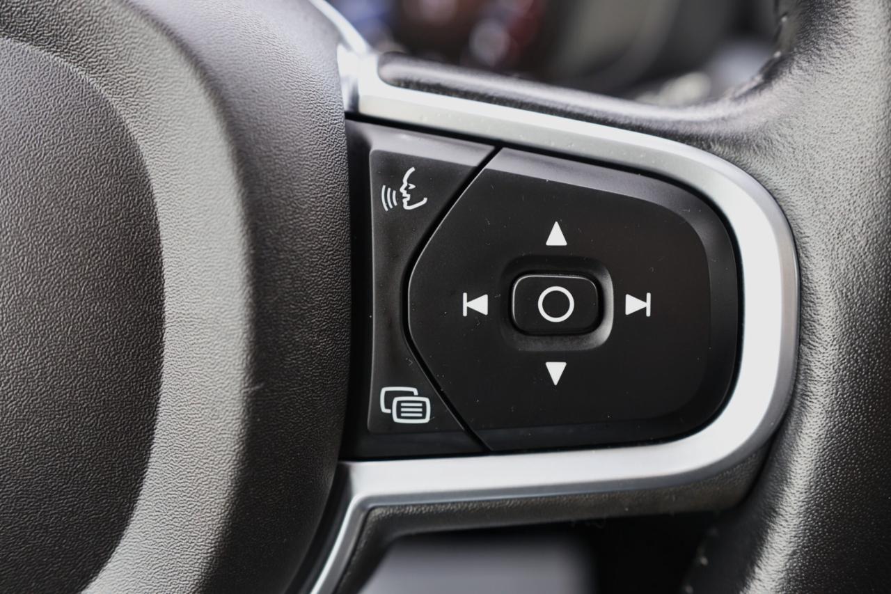 2019 Volvo XC60 T6-360CAM/AWD/360CAM/ADAPT CRUISE/PANOROOF/BLIS/P Photo