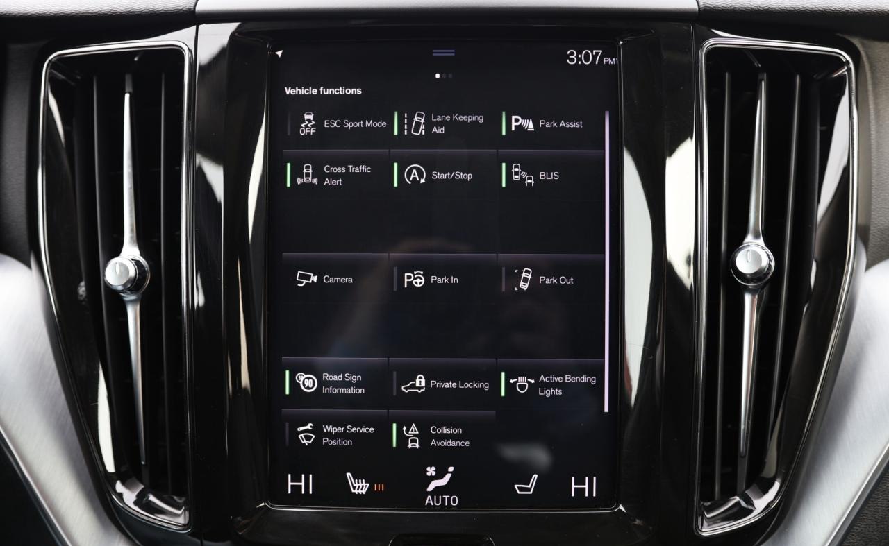 2019 Volvo XC60 T6-360CAM/AWD/360CAM/ADAPT CRUISE/PANOROOF/BLIS/P Photo