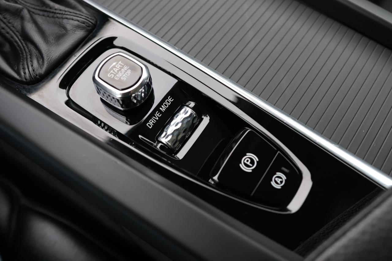 2019 Volvo XC60 T6-360CAM/AWD/360CAM/ADAPT CRUISE/PANOROOF/BLIS/P Photo