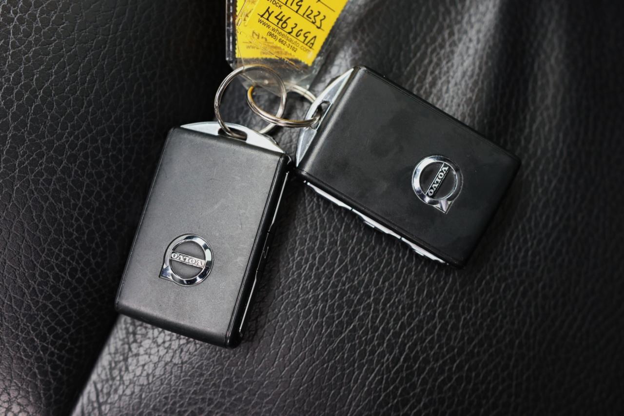 2019 Volvo XC60 T6-360CAM/AWD/360CAM/ADAPT CRUISE/PANOROOF/BLIS/P Photo