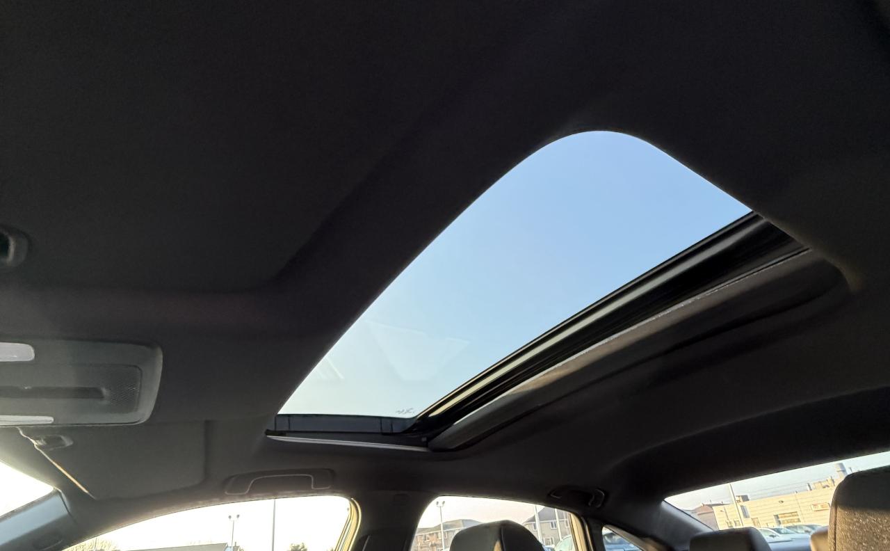 2024 Honda Civic Sedan Sport CVT   SUNROOF   NO CLAIMS   ONE OWNER Photo