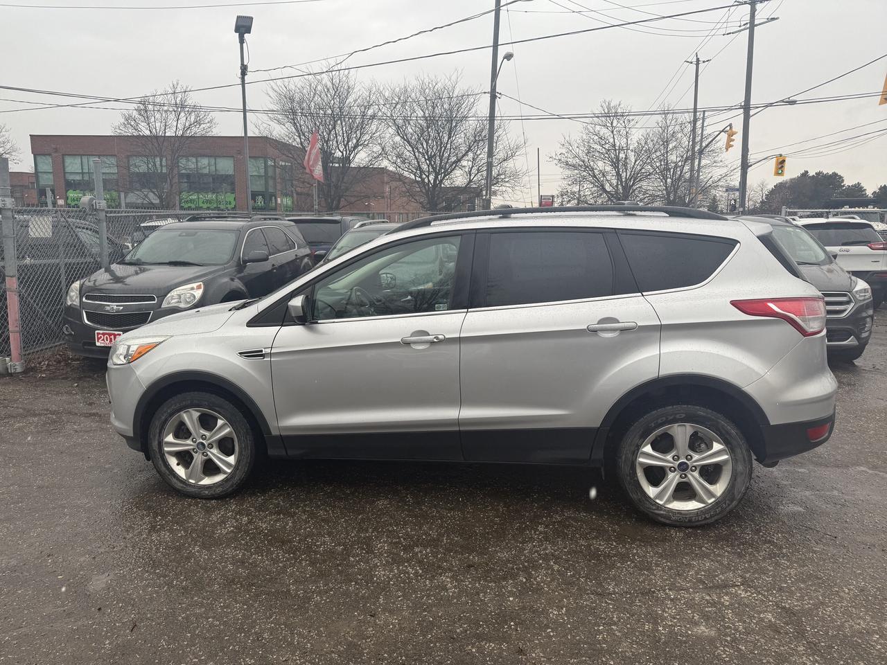 2014 Ford Escape *** 3 YEAR WARRANTY INCLUDED *** Photo