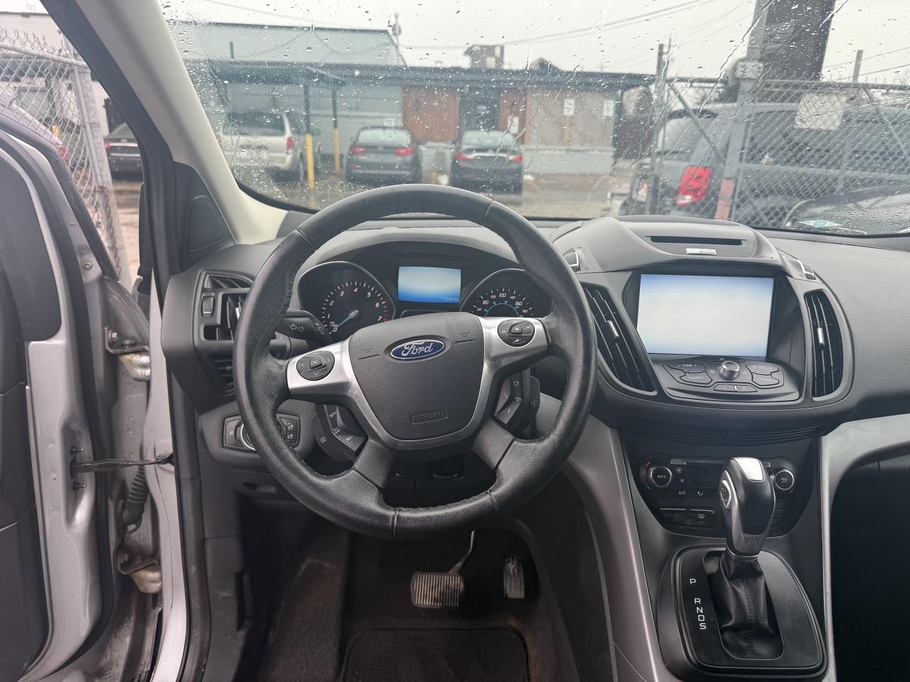 2014 Ford Escape *** 3 YEAR WARRANTY INCLUDED *** Photo