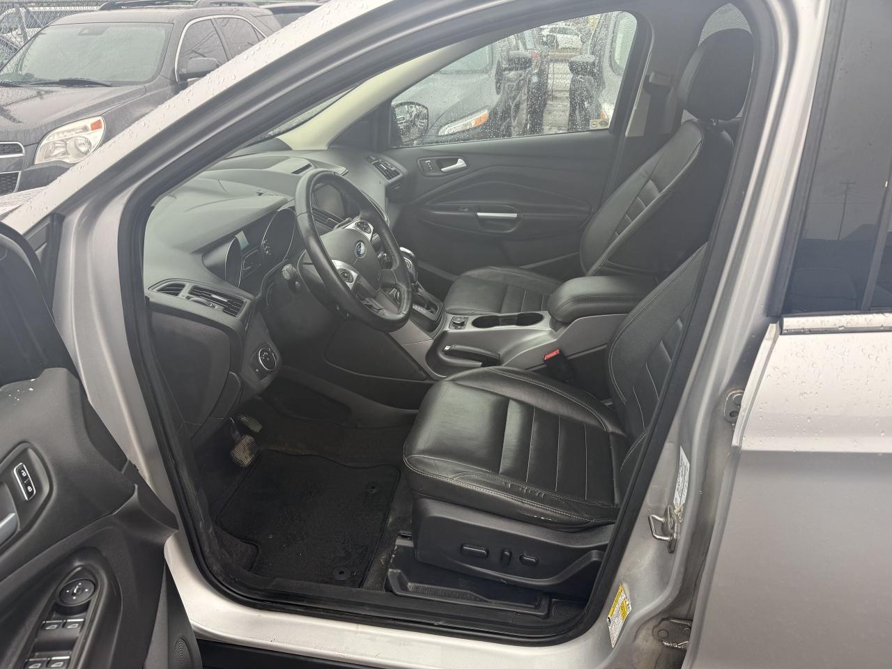 2014 Ford Escape *** 3 YEAR WARRANTY INCLUDED *** Photo